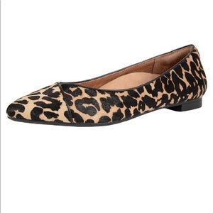 Vionic Caballo Pointed Leopard Orthopedic Ballet Flats